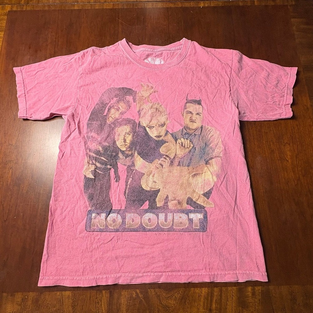 No Doubt Gwen Stefani Band Photo Graphic T-Shirt Faded Pink S/M